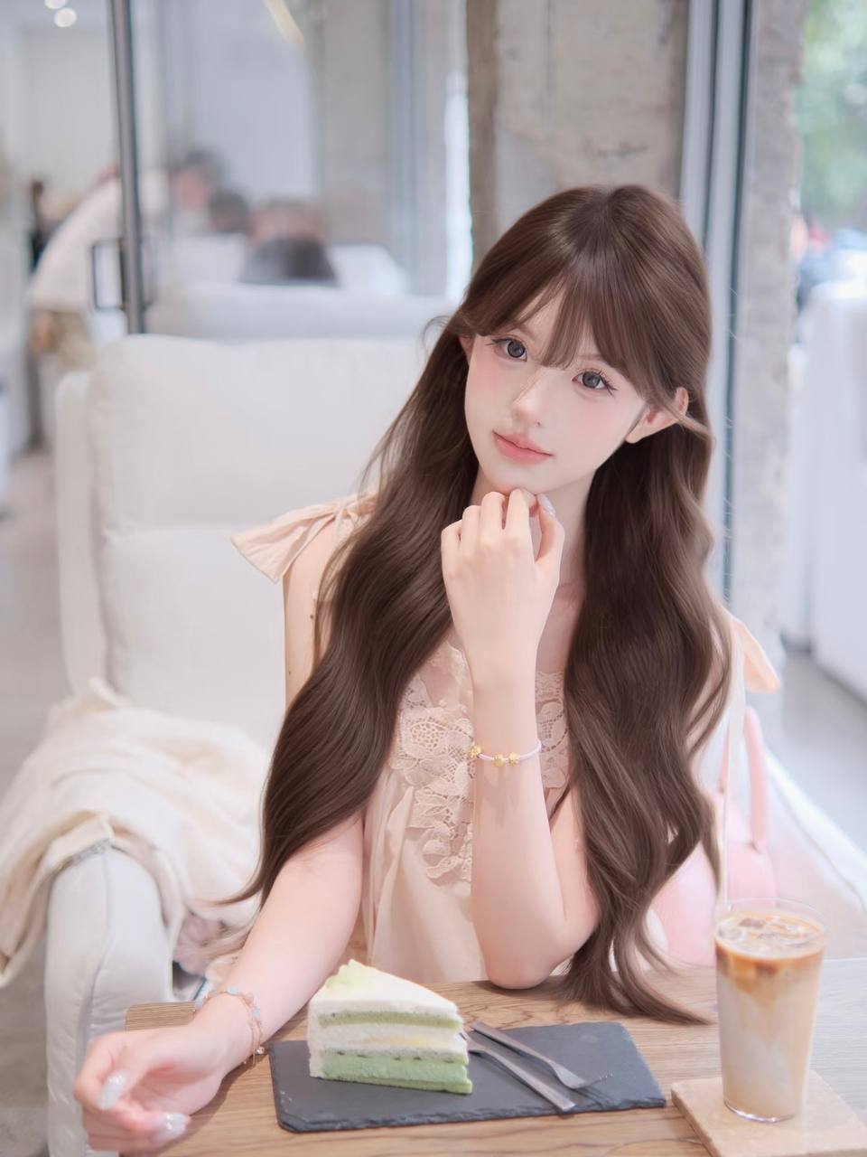 谁在回放等车 2024 国产在线观看